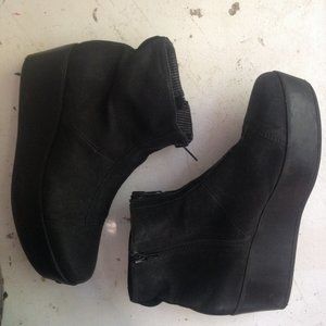 Vagabond Platform Black Boots Size 9